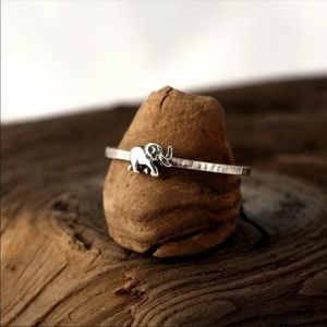 Dainty elephant ring size 7